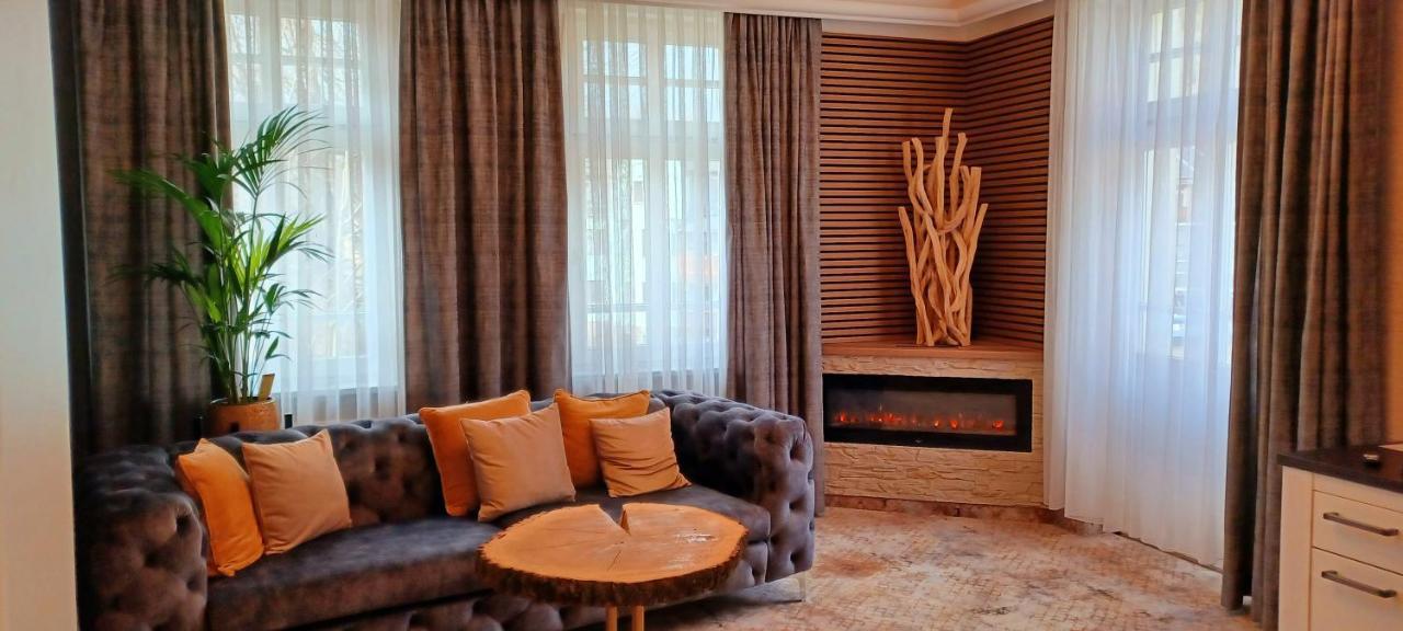 Hotel Neustaedter Hof شفارتسنبرغ المظهر الخارجي الصورة