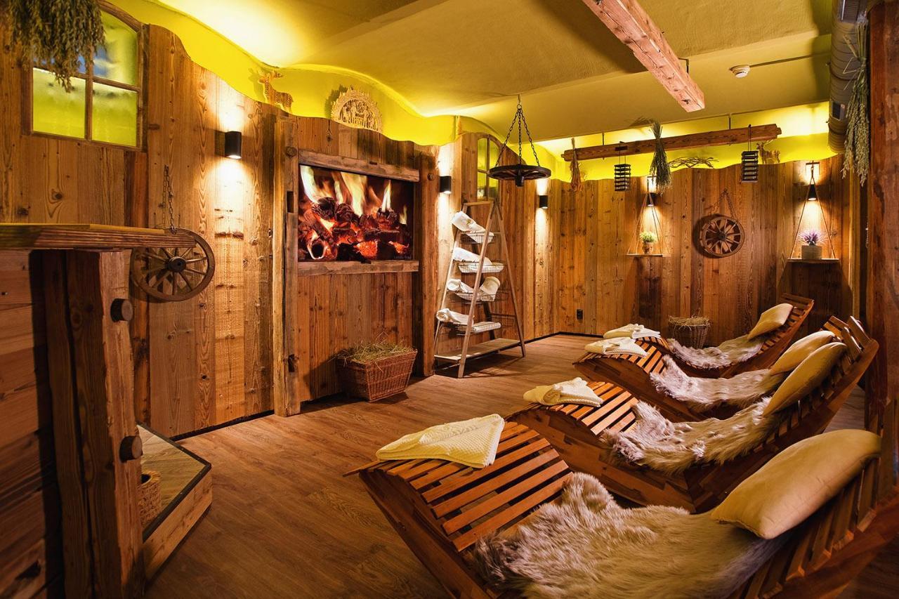 Hotel Neustaedter Hof شفارتسنبرغ المظهر الخارجي الصورة
