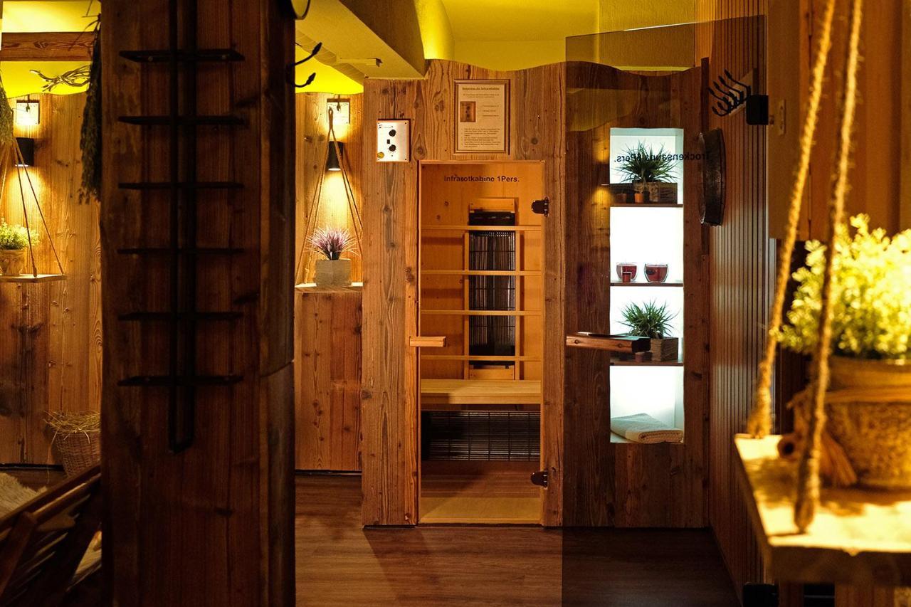 Hotel Neustaedter Hof شفارتسنبرغ المظهر الخارجي الصورة