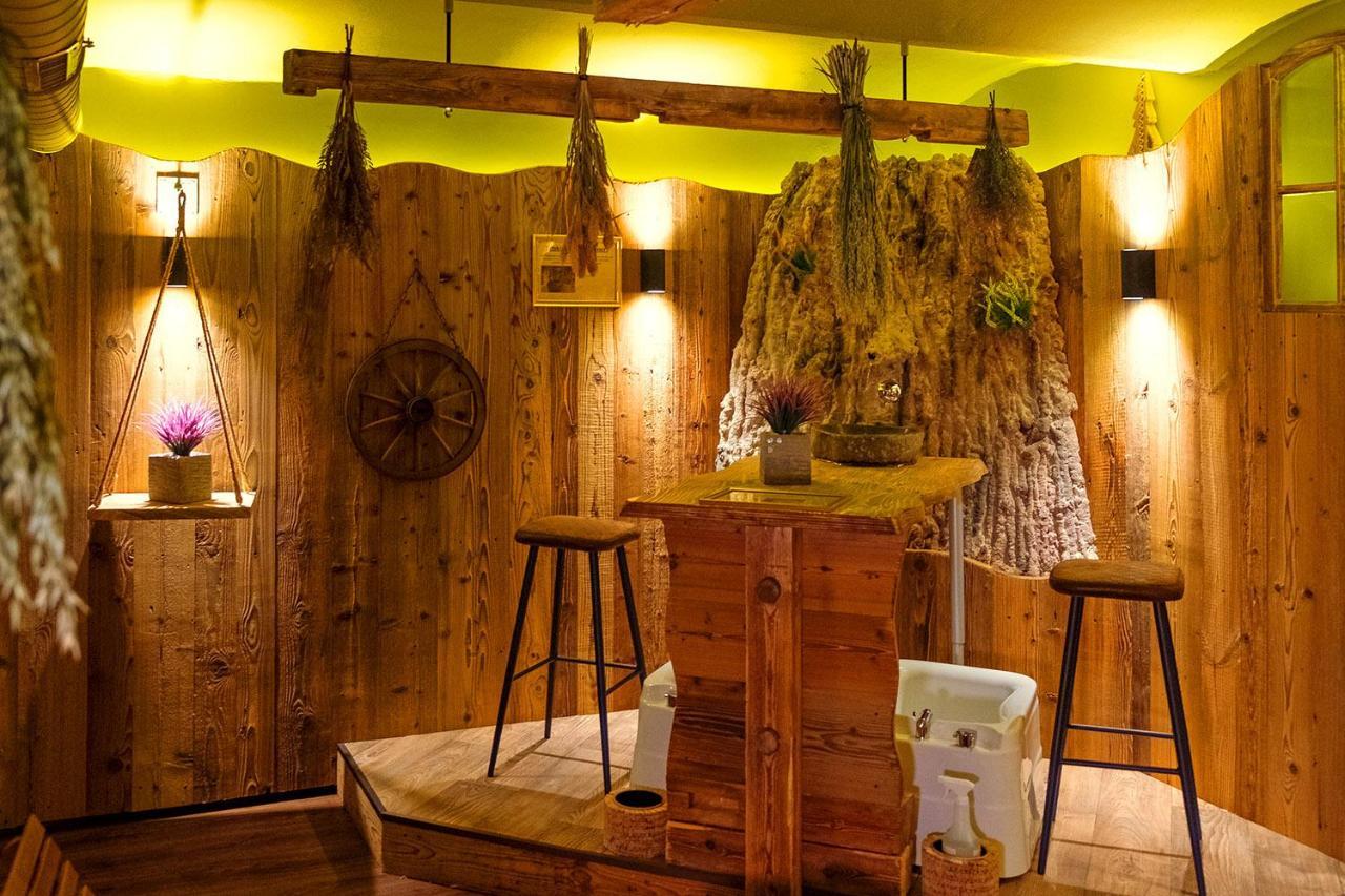 Hotel Neustaedter Hof شفارتسنبرغ المظهر الخارجي الصورة